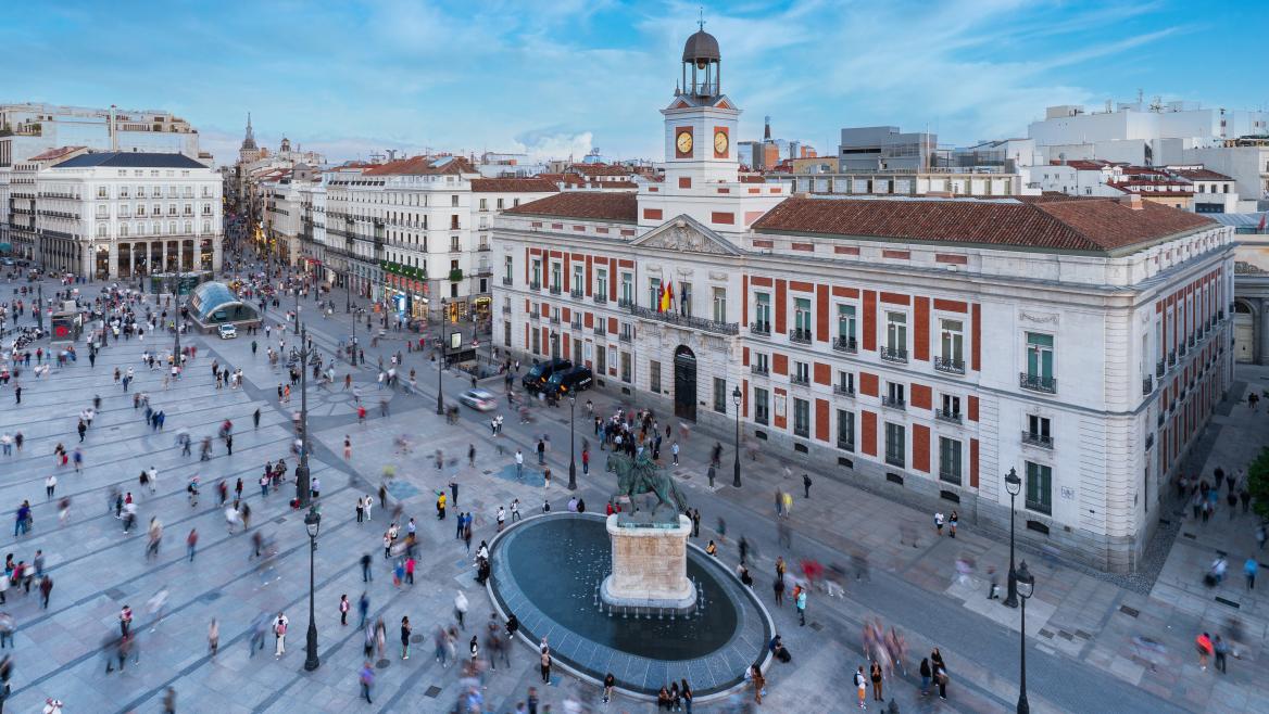 La Comunidad de Madrid celebra el 31 de octubre la jura de la Princesa en la Puerta del Sol, con la Real Casa de Correos engalanada para este acontecimiento histórico