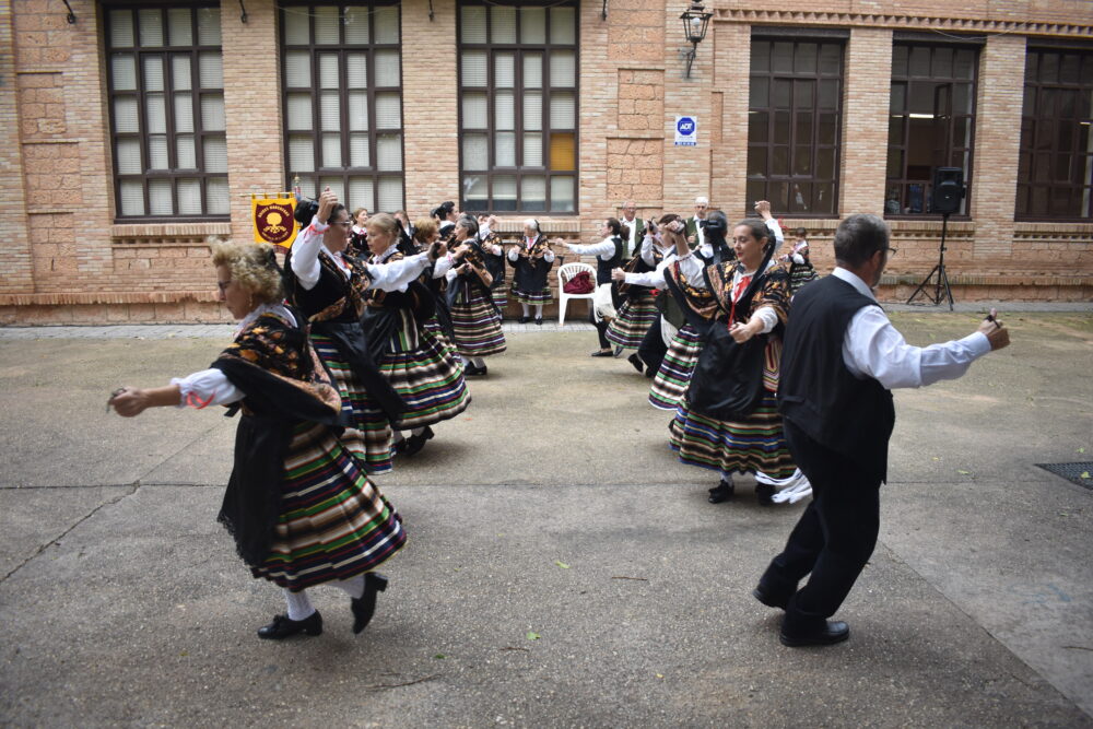 "Raíces Manchegas" cierra el ManchaFolk en Quintanar de la Orden