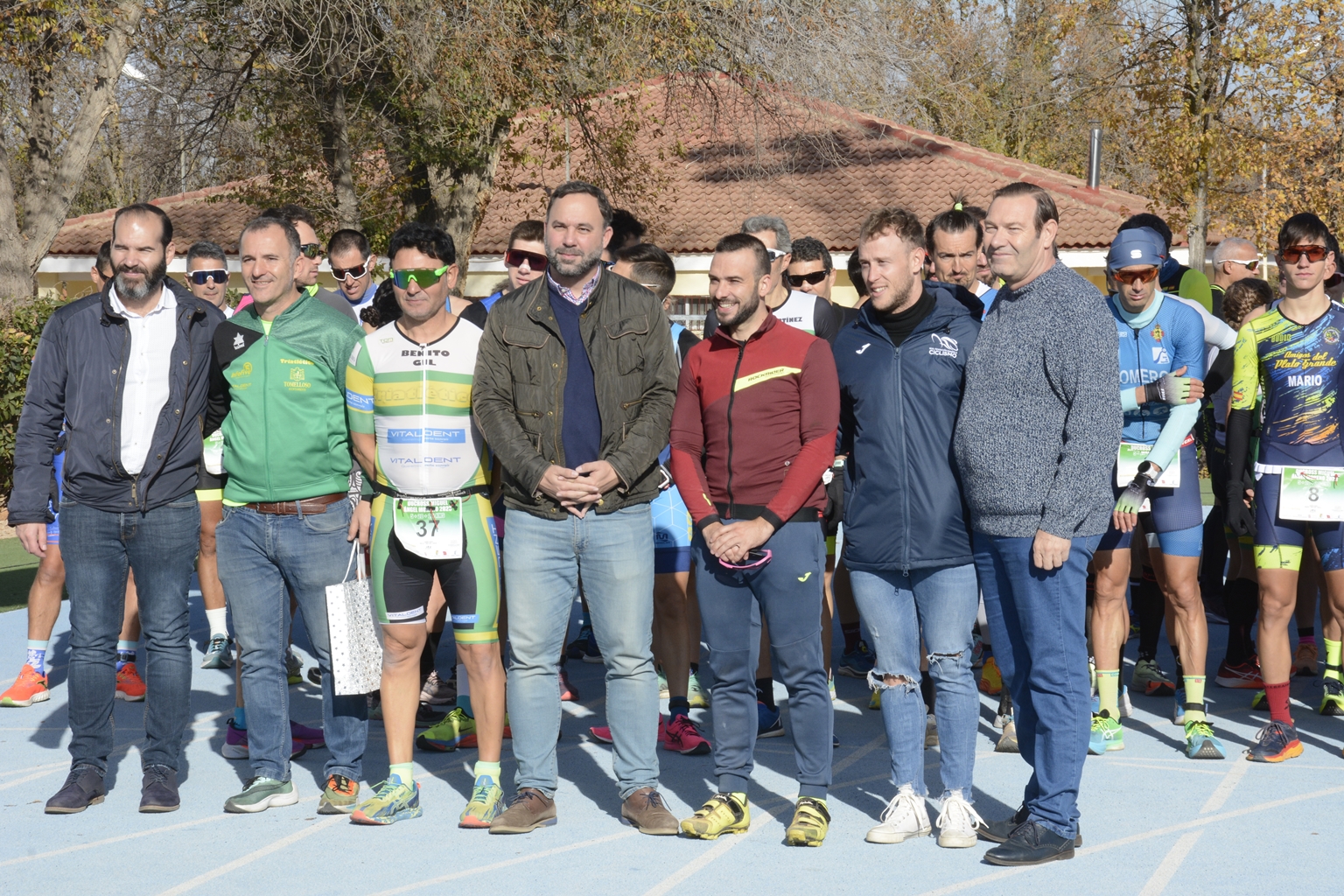 83 participantes toman la salida en el Ducross Miguel Moreno
