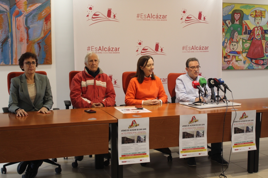 El Ateneo de Alcázar pone el broche final a su 25 aniversario con la celebración de una gala solidaria