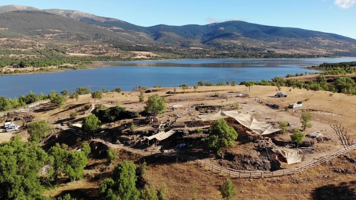 La Comunidad de Madrid financia proyectos arqueológicos en el yacimiento de Pinilla del Valle y otro en Tanzania