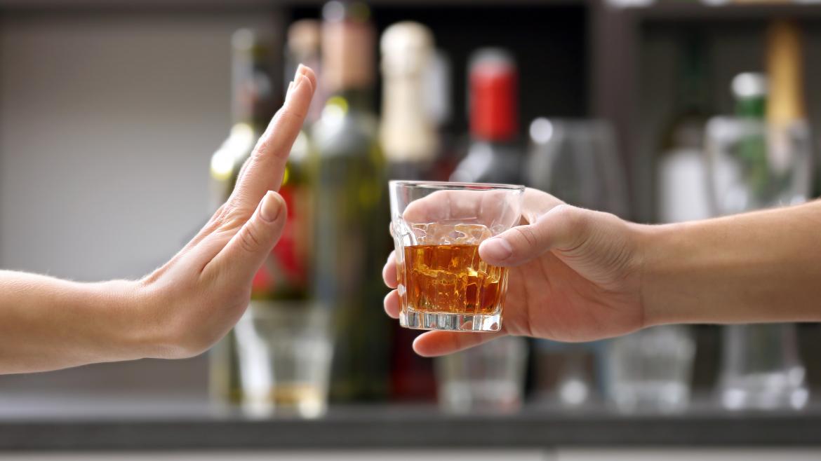 La Comunidad de Madrid recuerda en el Día Mundial sin Alcohol el gran número de trastornos y enfermedades que genera su consumo excesivo