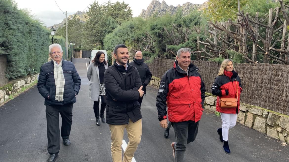 La Comunidad de Madrid renueva el asfaltado de 12 calles del casco urbano de La Cabrera e introduce la tecnología led en la iluminación de la zona
