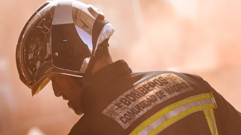 La Comunidad de Madrid renueva el vestuario del Cuerpo de Bomberos de la región con trajes especiales para la intervención de emergencias