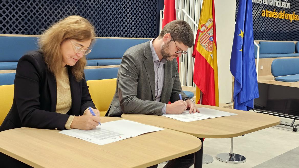La Comunidad de Madrid rubrica un acuerdo con la Fundación Randstad para ayudar a encontrar trabajo a personas con discapacidad