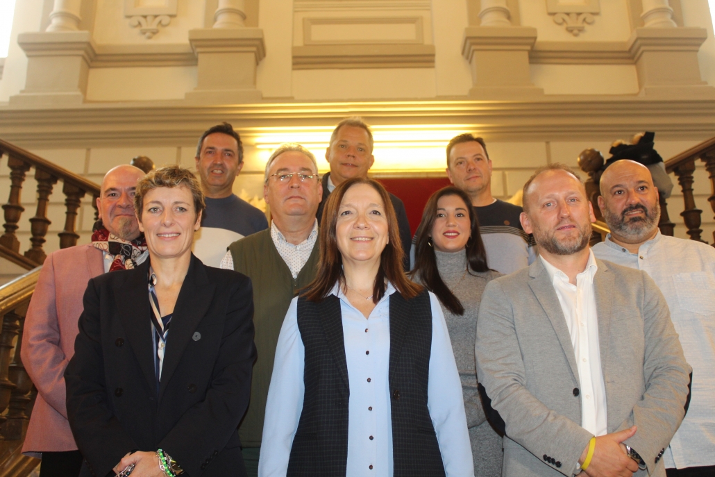 La presidenta de la Federación Española de Baloncesto visita Alcázar de San Juan para fortalecer la colaboración con la ciudad