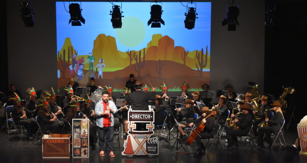 Jesús Arenas y la UMQ brindan la maestría del humor y la música a Quintanar de la Orden