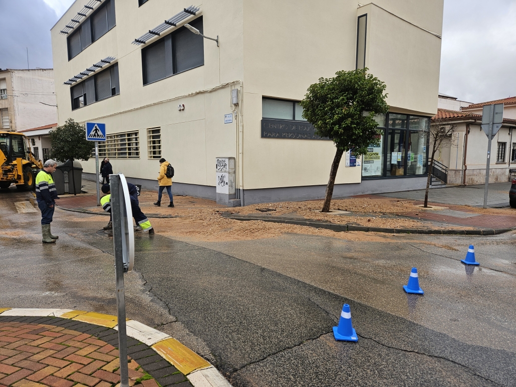 Aguas de Alcázar informa sobre rotura en el circuito de agua potable