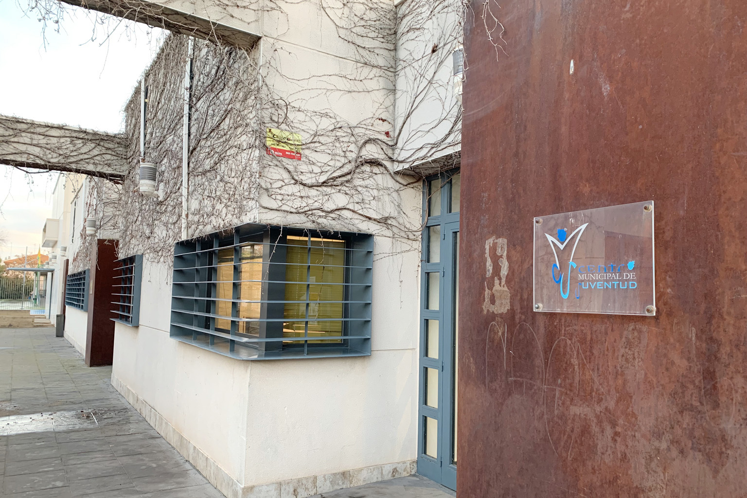 El Ayuntamiento acometerá mejoras en el Centro Municipal de Juventud y en el Pabellón San José