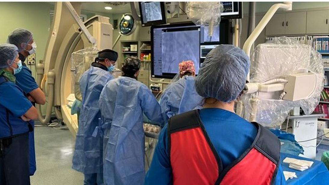 El Hospital Clínico San Carlos emplea ultrasonidos para el tratamiento de la hipertensión arterial resistente