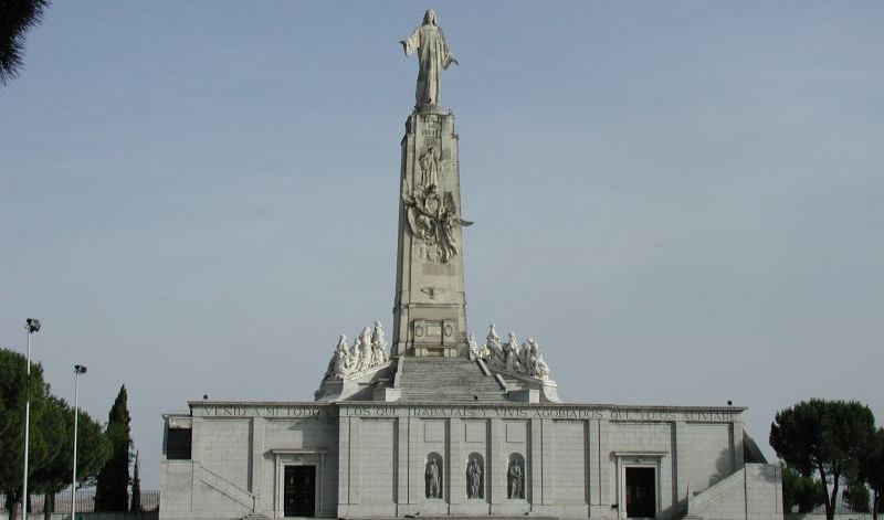 Getafe reitera la obligación de retirar la placa homenaje a Franco del Cerro de los Ángeles