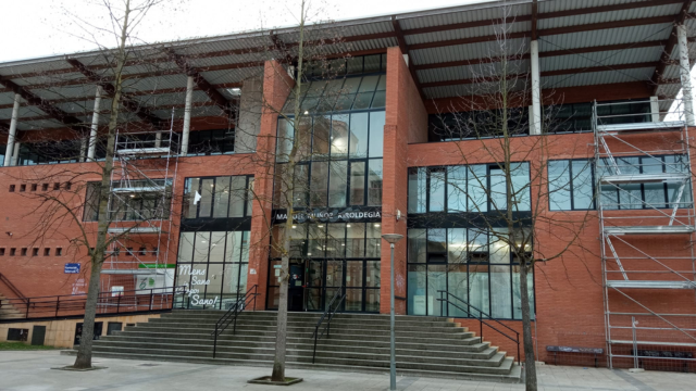 Gimnasio berria egiteko obrak kiroldegian