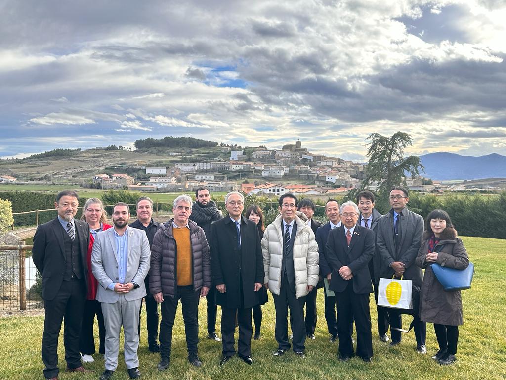 LA DELEGACIÓN DE LA PREFECTURA DE YAMAGUCHI VISITA AIBAR/OIBAR