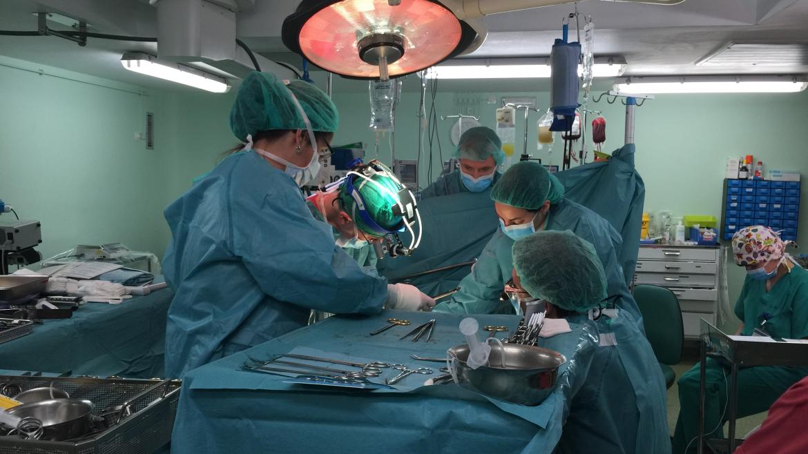 El Hospital público 12 Octubre de la Comunidad de Madrid bate récord con 50 trasplantes de riñón en un año procedentes de donante vivo
