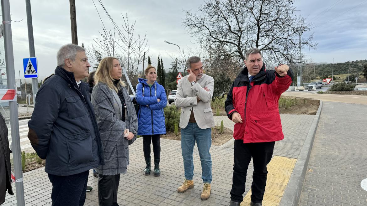 La Comunidad de Madrid invierte en el asfaltado de calles de Hoyo de Manzanares para mejorar el tráfico en el municipio
