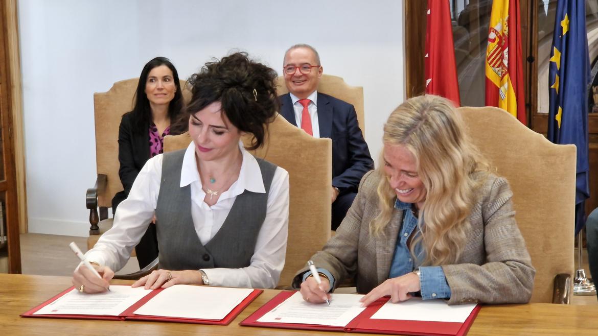 La Comunidad de Madrid invierte 20 millones para formar en tecnología a 10.000 personas y cubrir la demanda de profesionales especializados