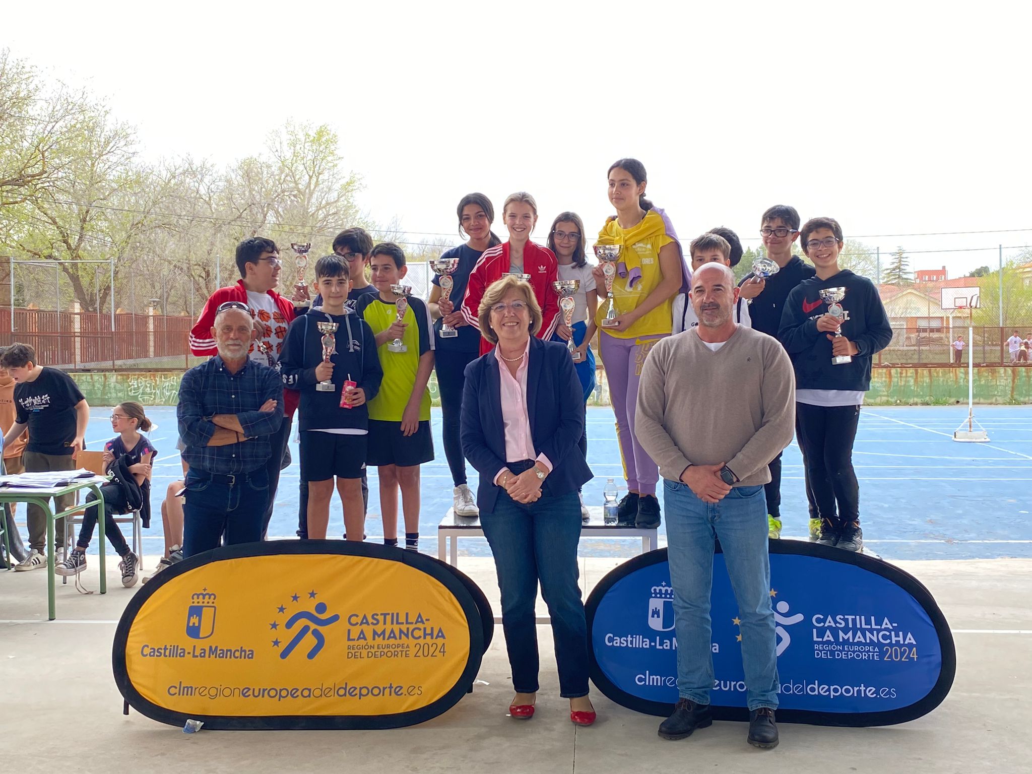 Alrededor de 150 chicos y chicas de Alcázar y Manzanares participan en la III Raid Multiaventura