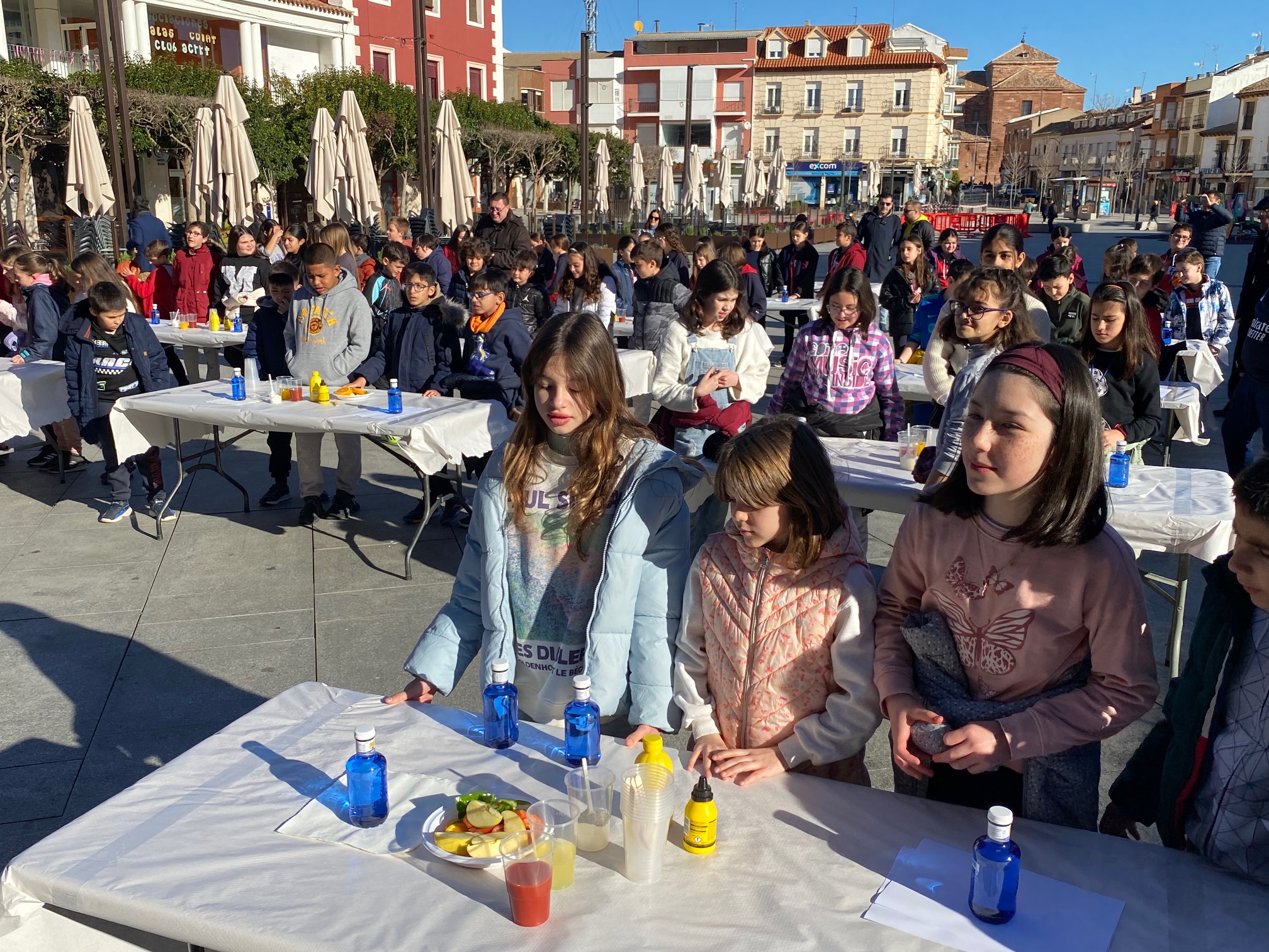 Casi 300 escolares de quinto de primaria participan en la Jornada Ciencia Para todos de la Asociación contra el Cáncer