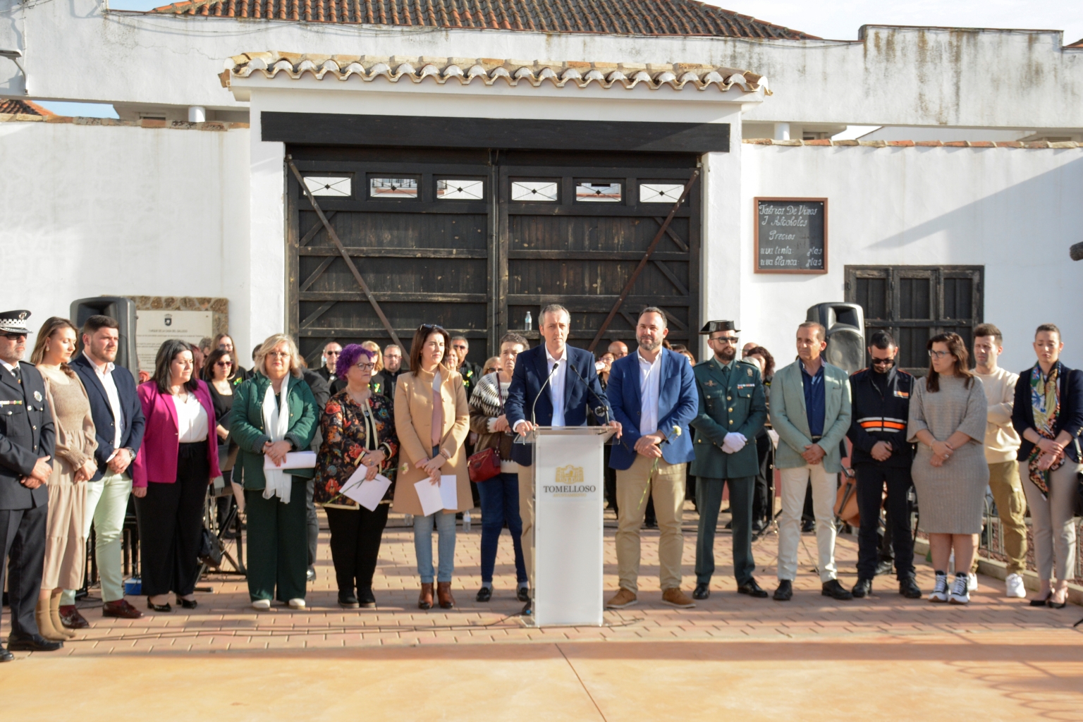 “Estamos aquí para honrar a los fallecidos por Covid y arropar a quienes sufrieron en soledad aquellas terribles pérdidas”