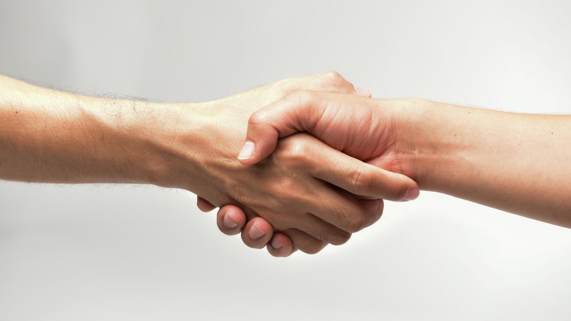 La Comunidad de Madrid convoca ayudas de 1,5 millones a entidades que apoyen y protejan a familias vulnerables