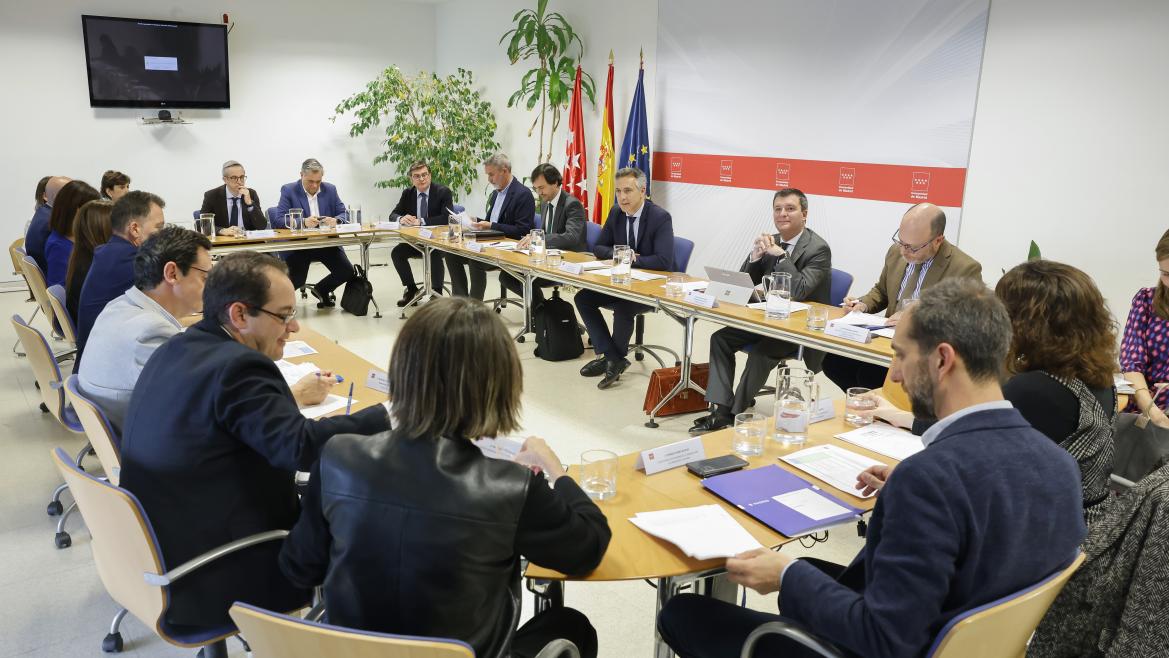 La Comunidad de Madrid invierte 110 millones en realojos de la Cañada Real Galiana y crea una Mesa por el Empleo para mejorar la inclusión social
