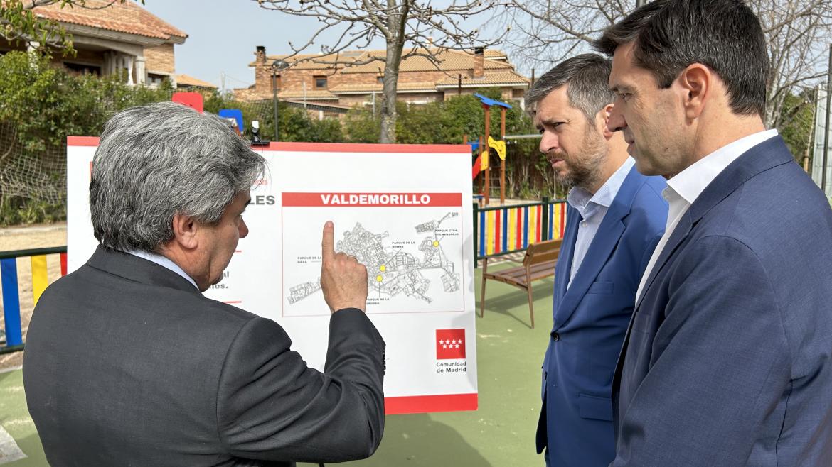 La Comunidad de Madrid mejora cerca de 30 parques infantiles en 24 municipios