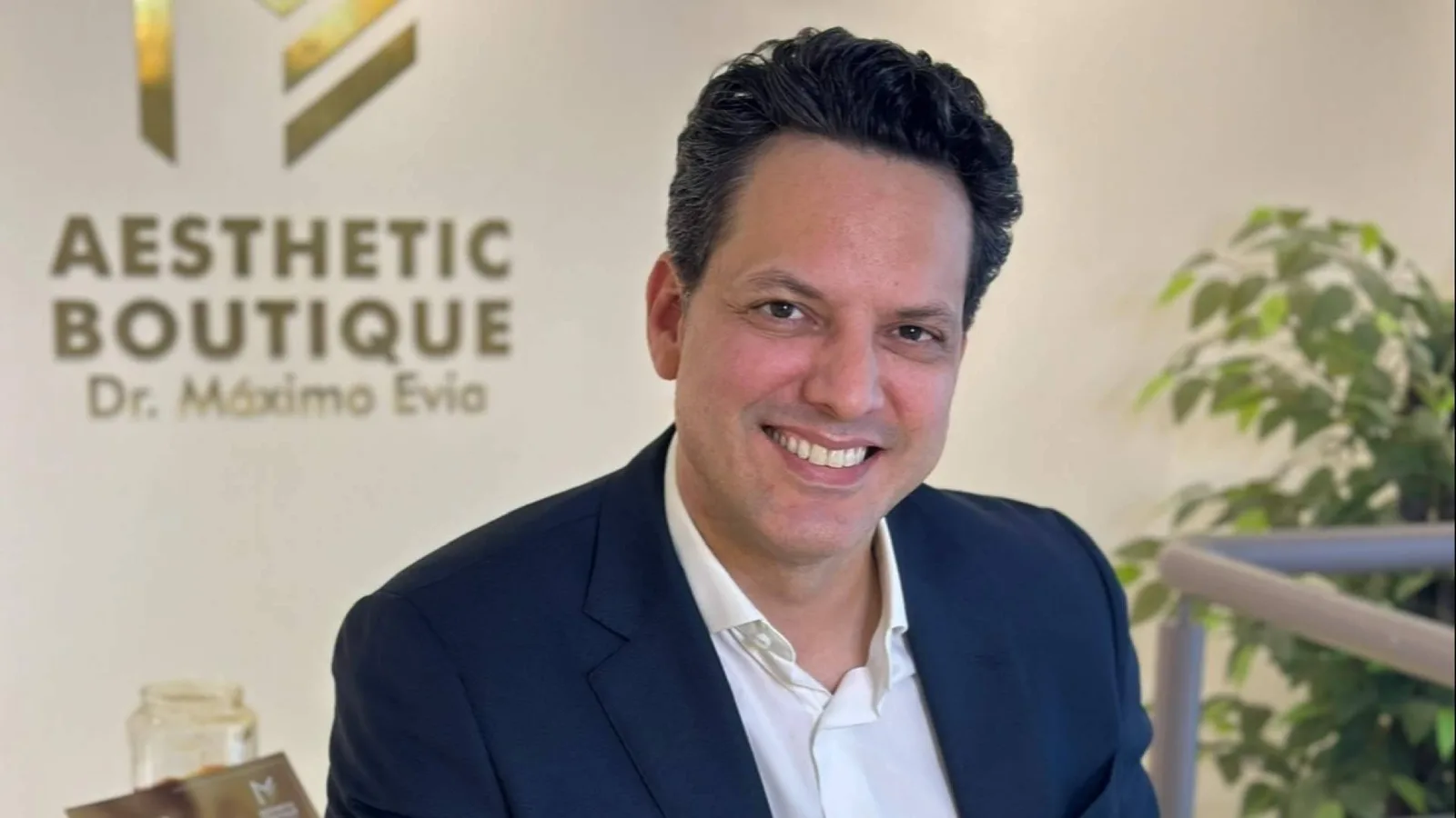 Dr. Máximo Evia; por qué el diagnóstico importa más que el tratamiento en la flacidez facial