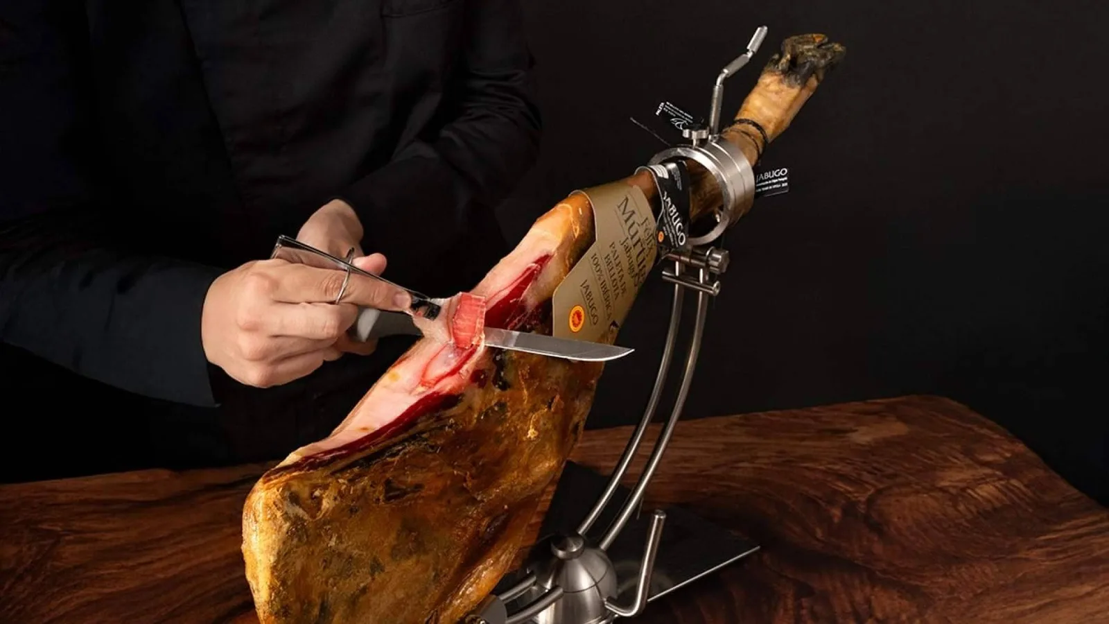 El ibérico también es para el verano; claves para conservar y servir una pieza con el calor